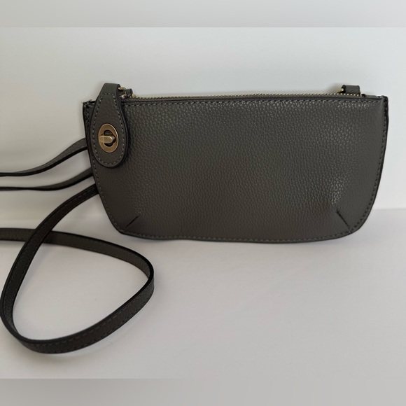 Joy Suzan crossbody wallet - Picture 1 of 8